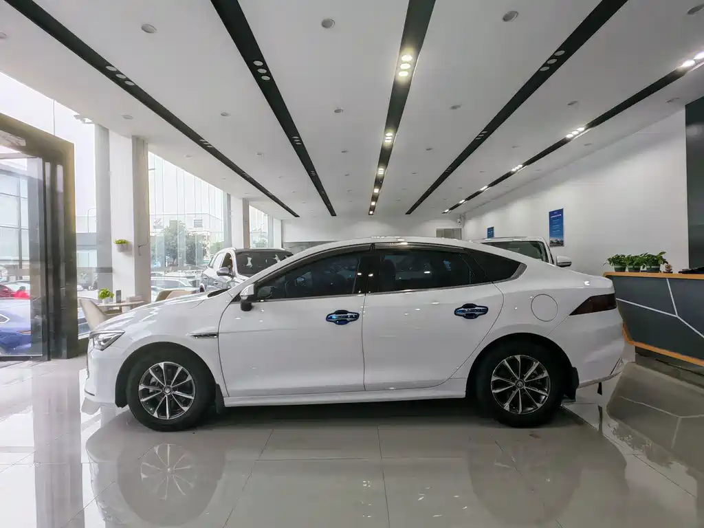 BYD Qin PLUS — миниатюра 12