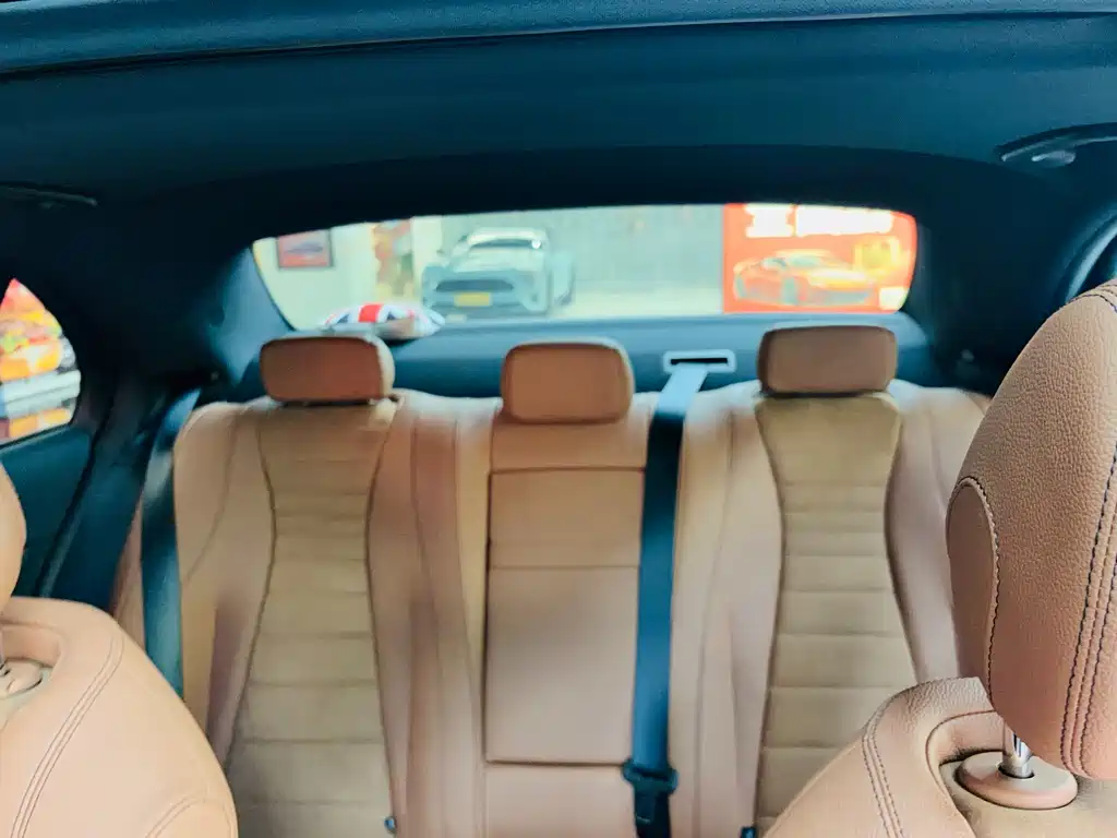 MERCEDES-BENZ E CLASS