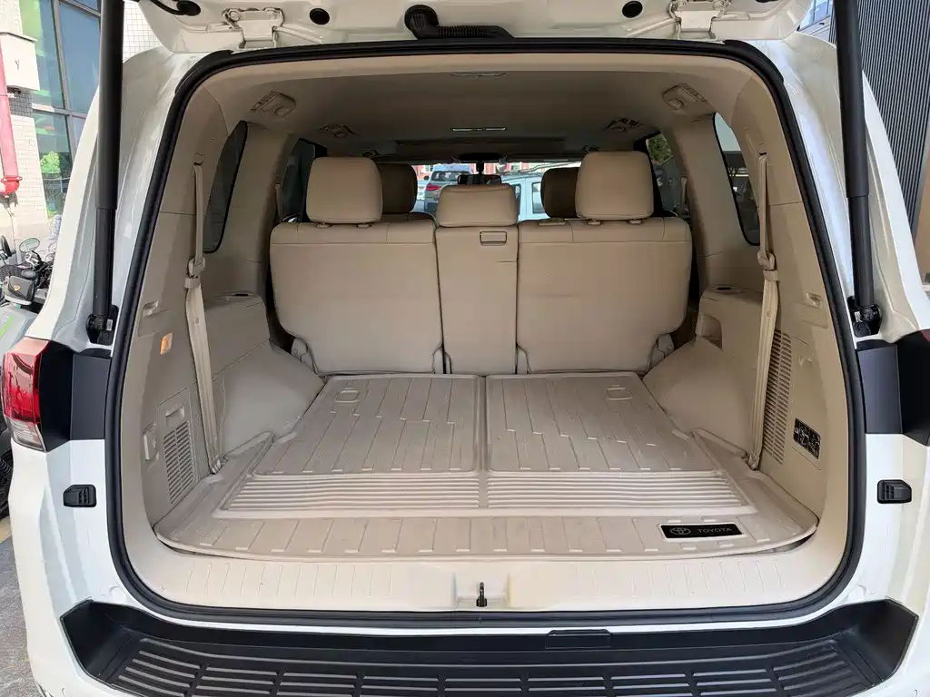 Toyota Land Cruiser — миниатюра 7