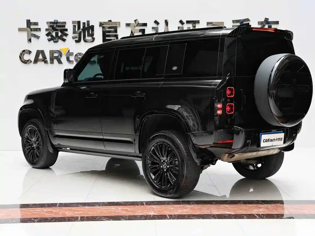 Land Rover Defender — миниатюра 13