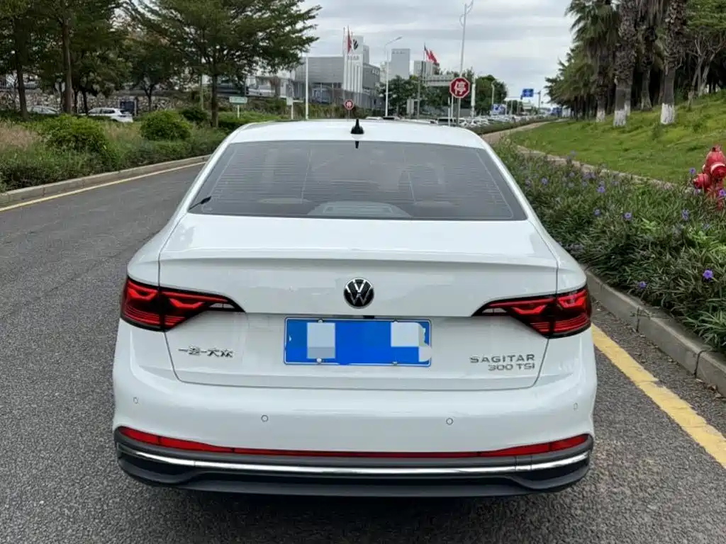Volkswagen Sagitar — миниатюра 5