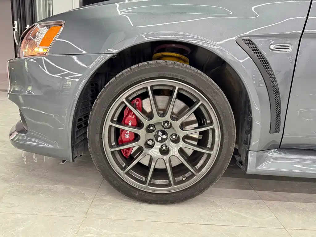 Mitsubishi Lancer 2015 EVOLUTION