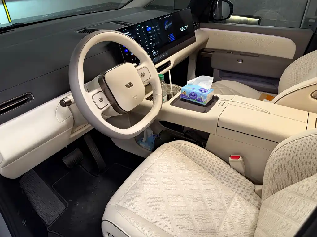 Li Auto Li MEGA — миниатюра 6