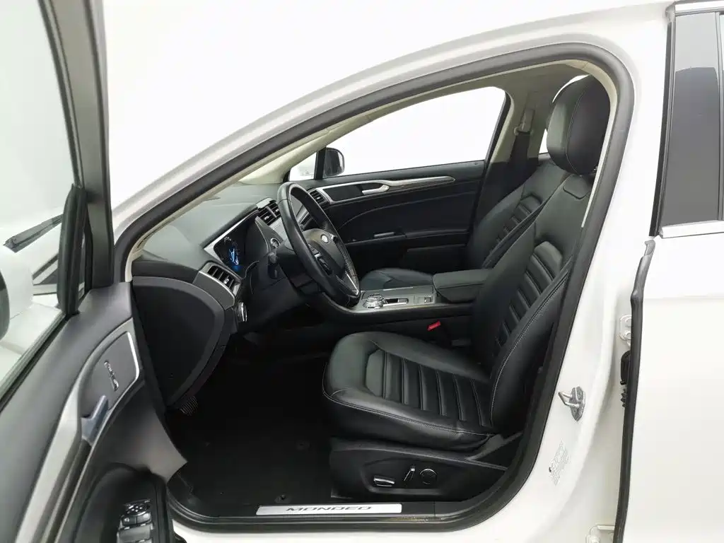 Ford Mondeo — миниатюра 10