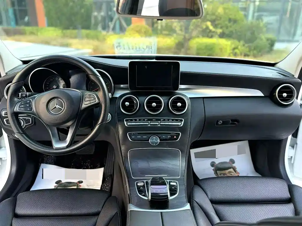 Mercedes-Benz C-Class — миниатюра 5