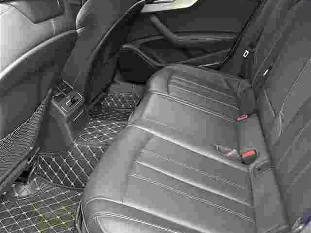 Audi A4L 2022 40 TFSI Luxury
