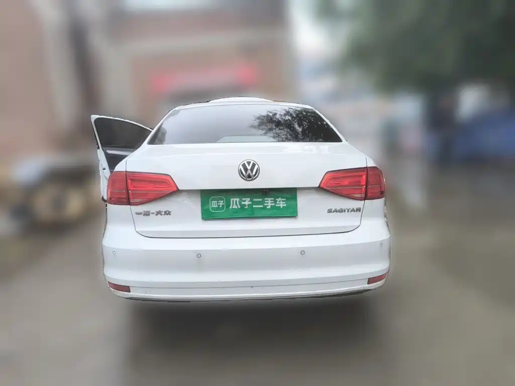 Volkswagen Sagitar — миниатюра 3
