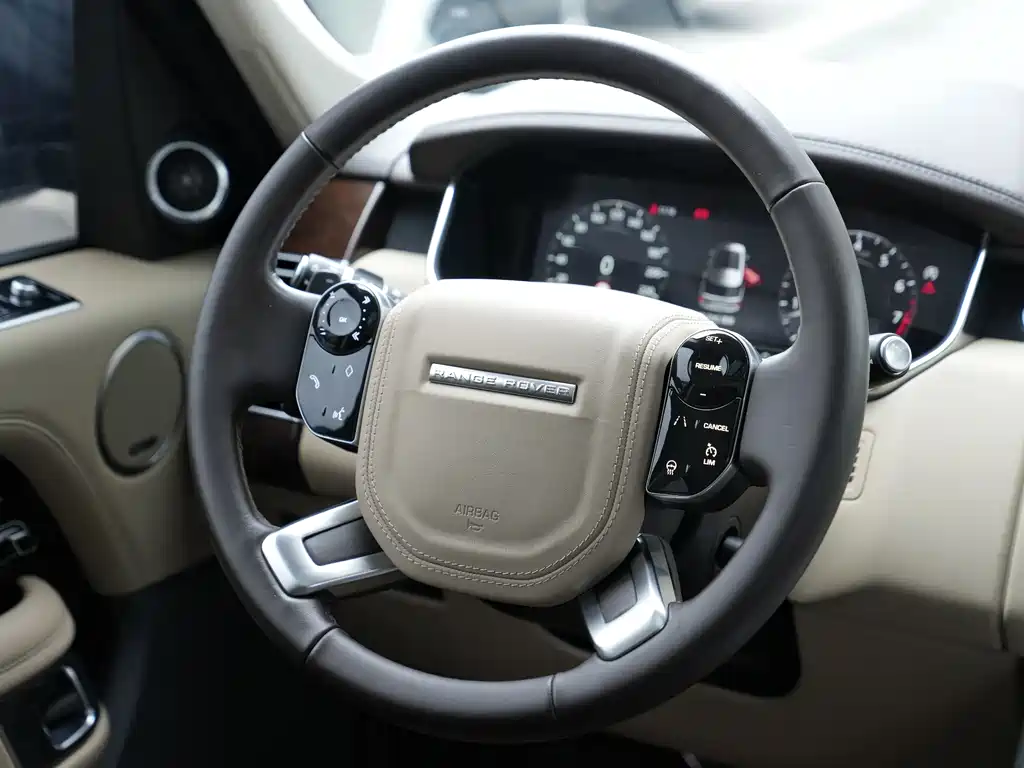 Land Rover Range Rover 2022 3.0 L6 400PS