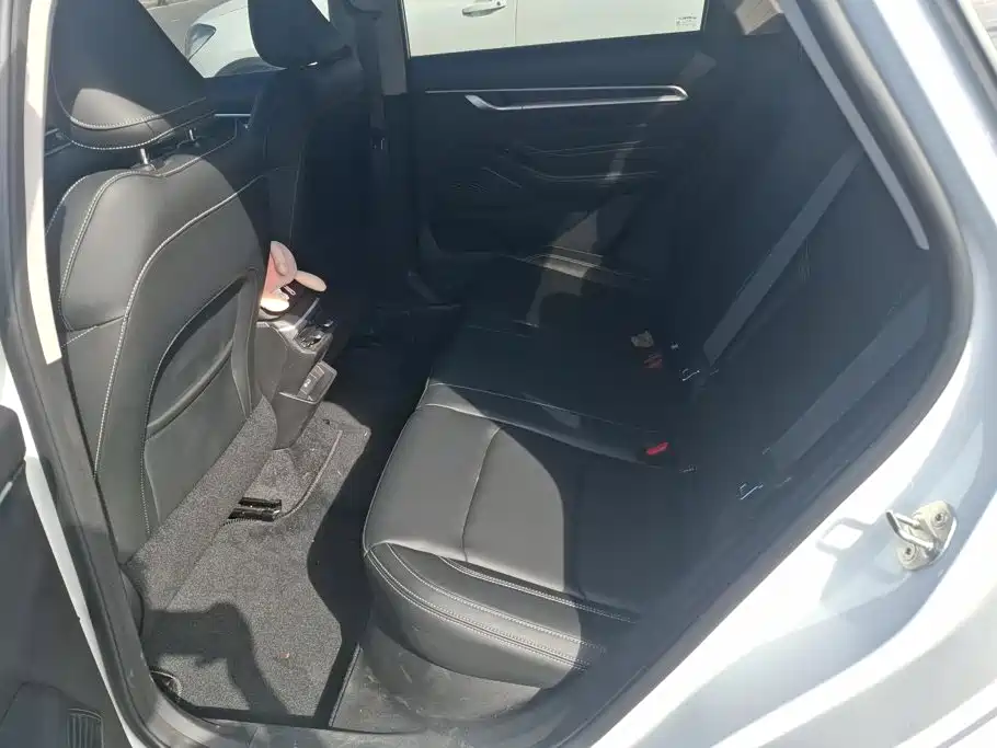 Geely Emgrand — миниатюра 11