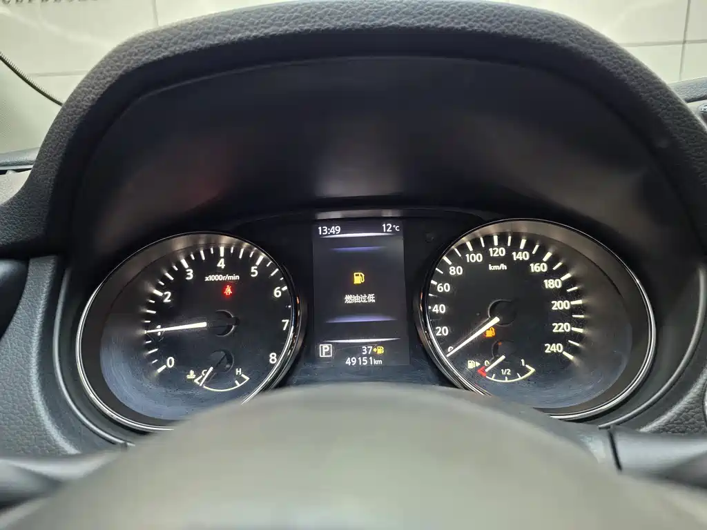 Nissan X-Trail — миниатюра 12