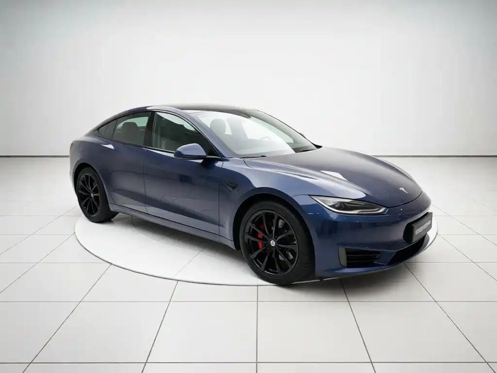 Tesla Model 3 — миниатюра 3