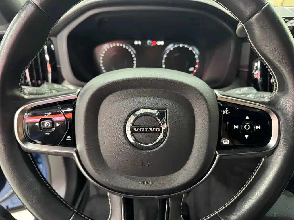 Volvo XC60 — миниатюра 15