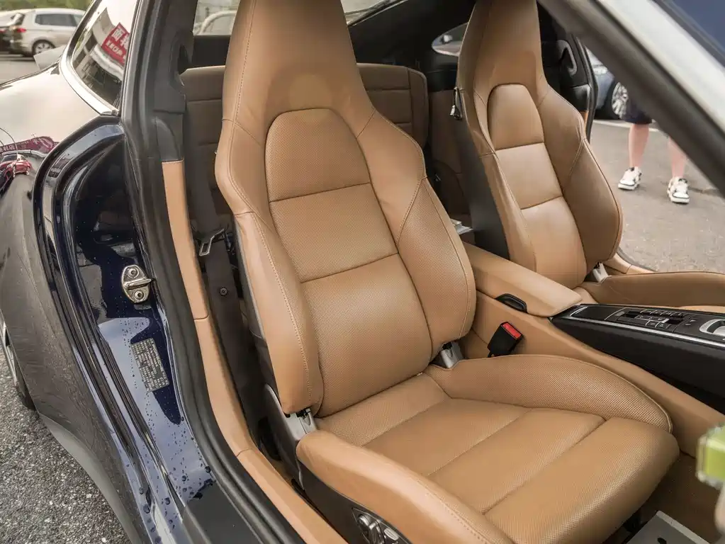 Porsche 911 2013 Carrera 4S 3.8L