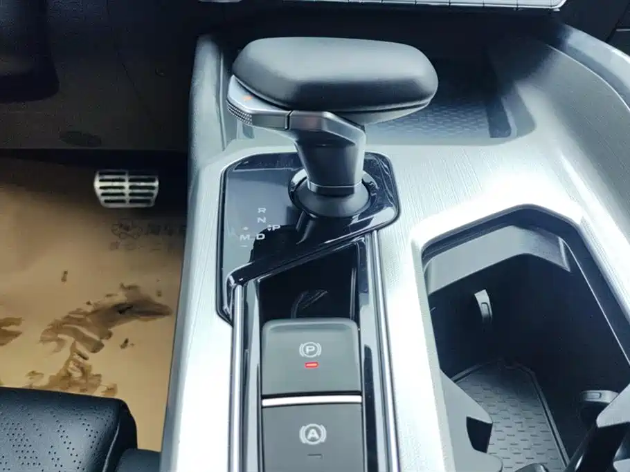 GEELY AUTOMOBILE XINGRUI