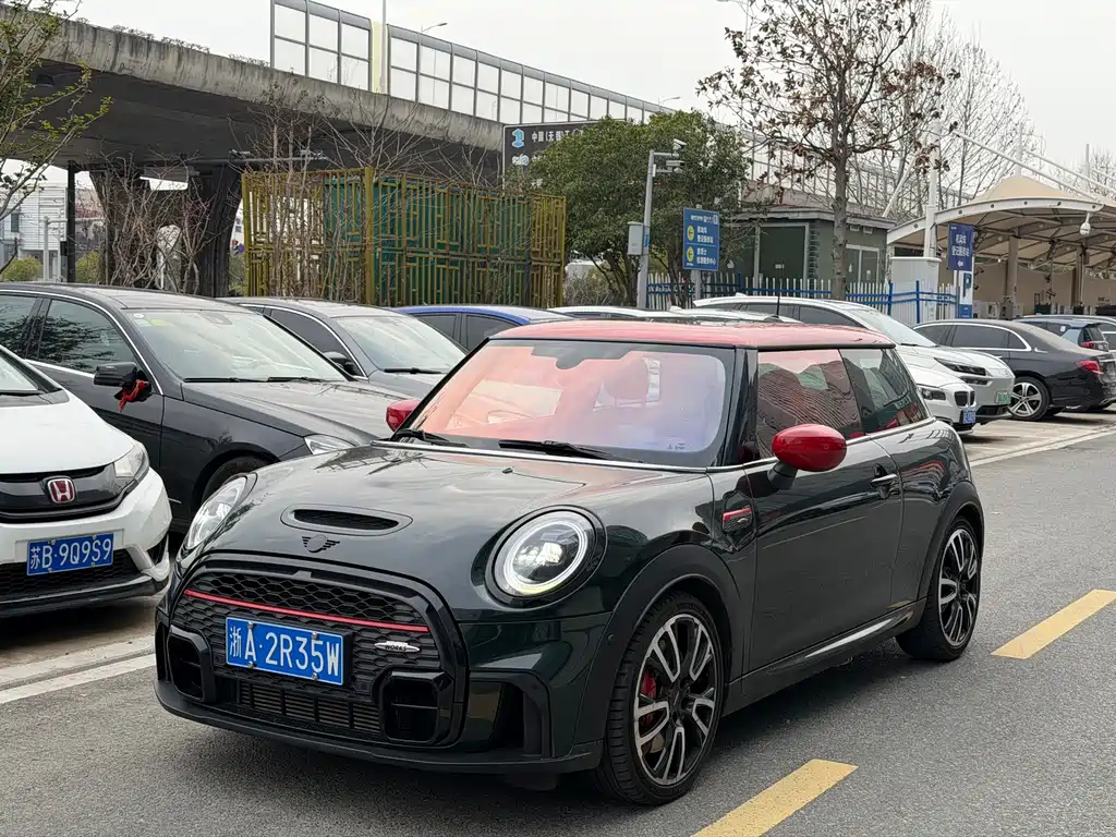 MINI JCW