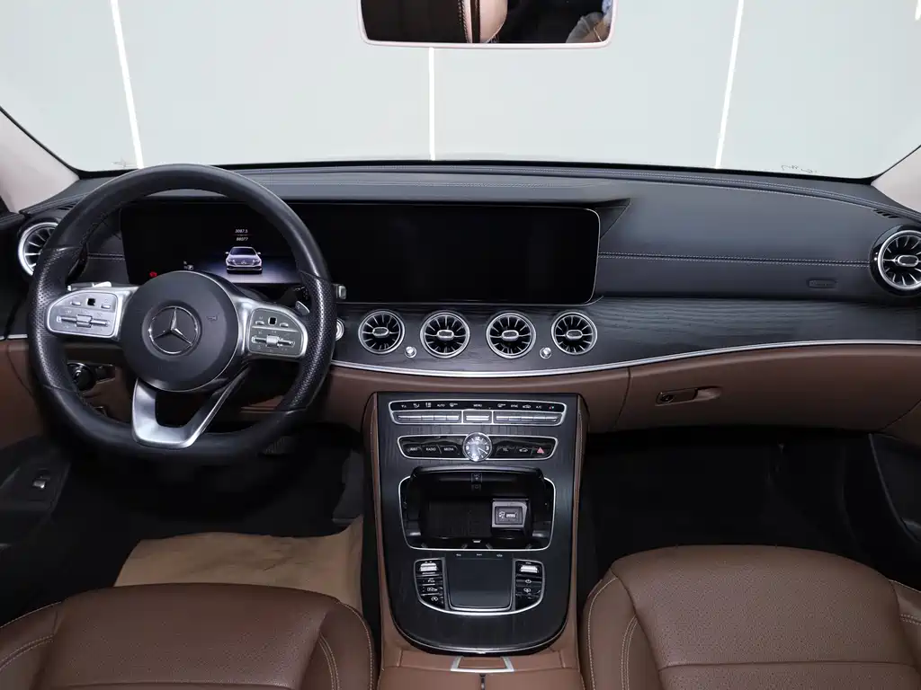 Mercedes-Benz E-Class — миниатюра 26