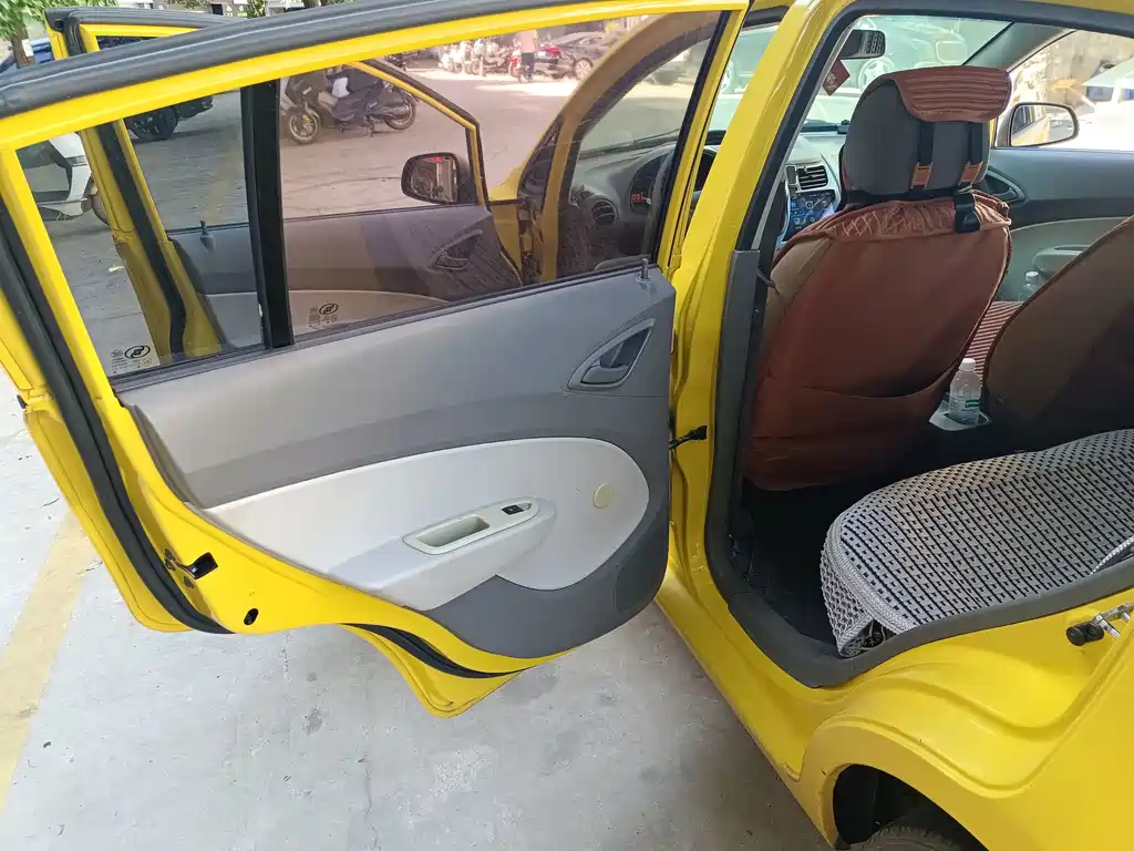 Chevrolet Sail — миниатюра 9