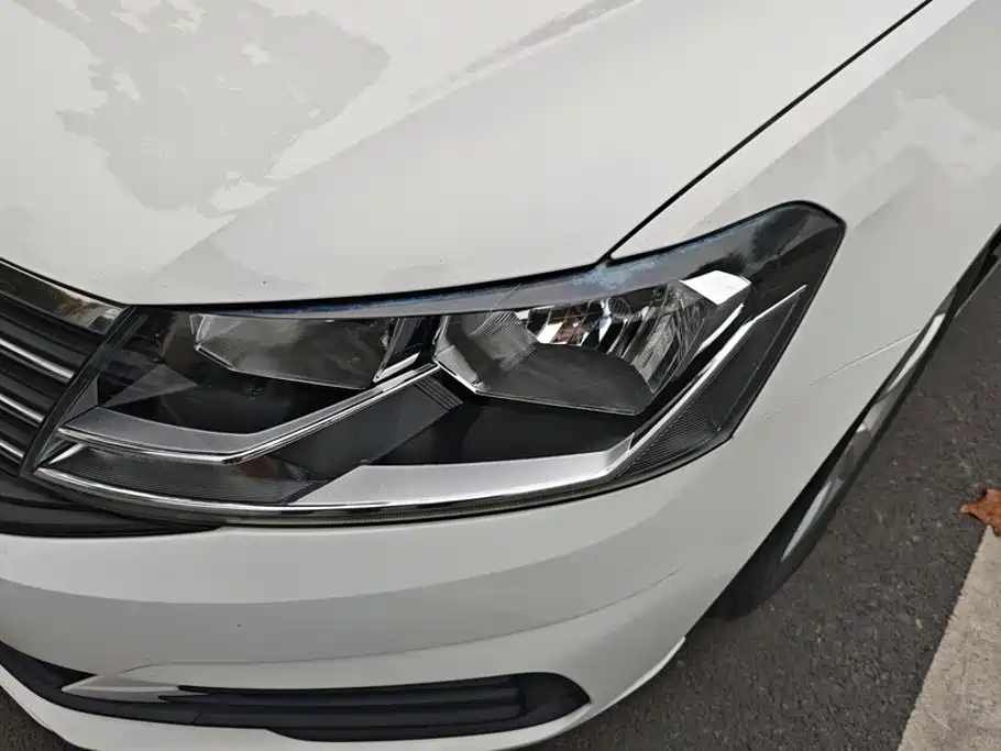 Volkswagen Lavida — миниатюра 5