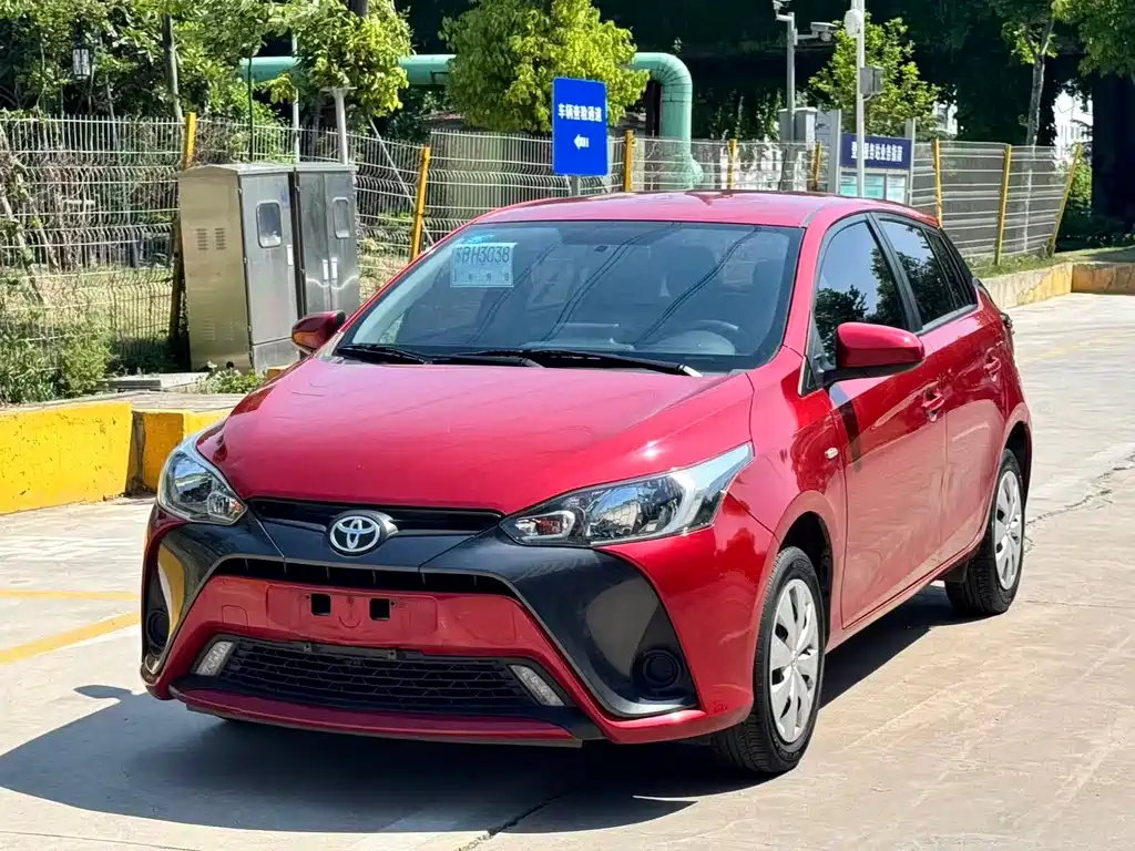 Toyota Yaris L 2020