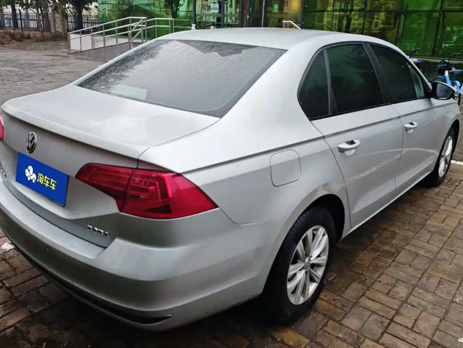 Volkswagen Bora — миниатюра 3
