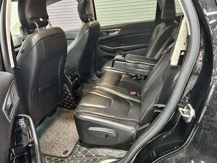 Ford Edge — миниатюра 6