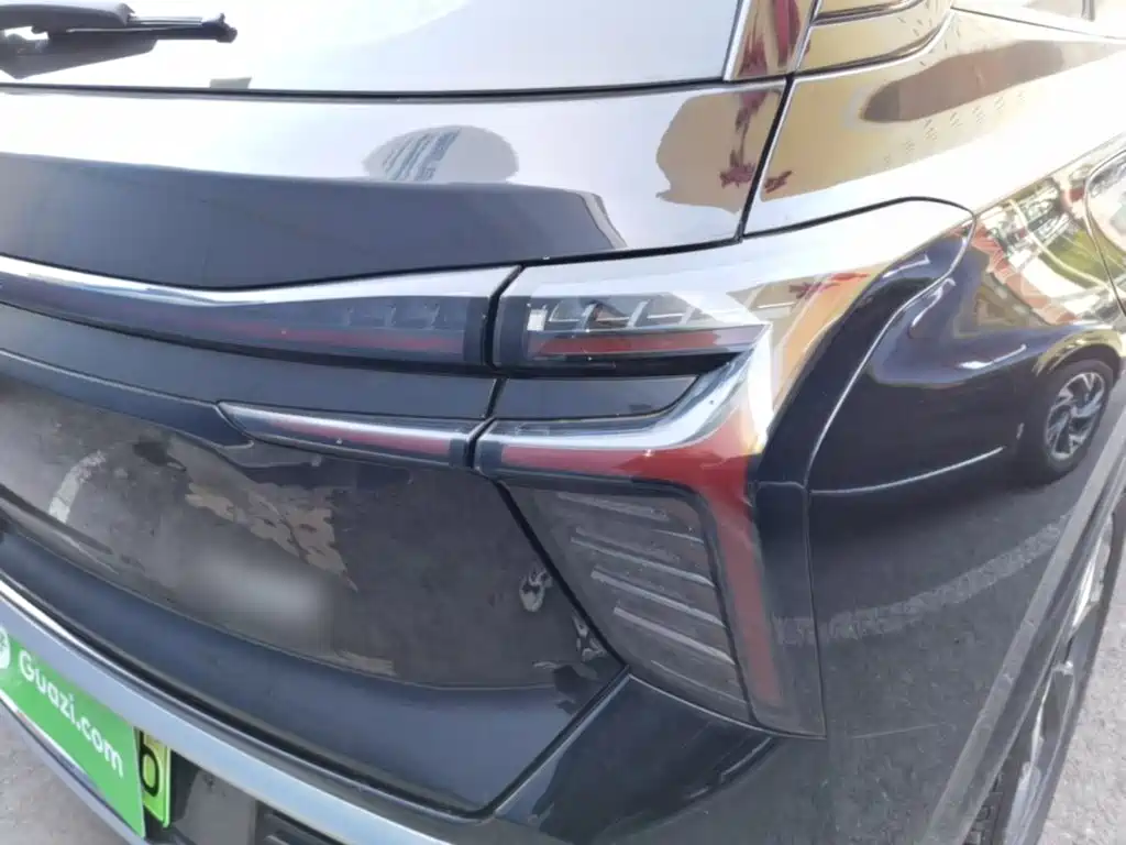 Hongqi Hongqi HS3 PHEV — миниатюра 8
