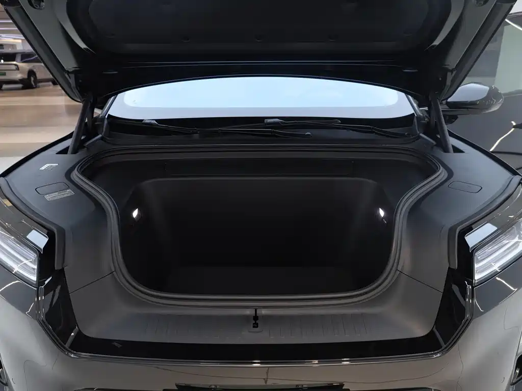 NIO ES8 — миниатюра 15