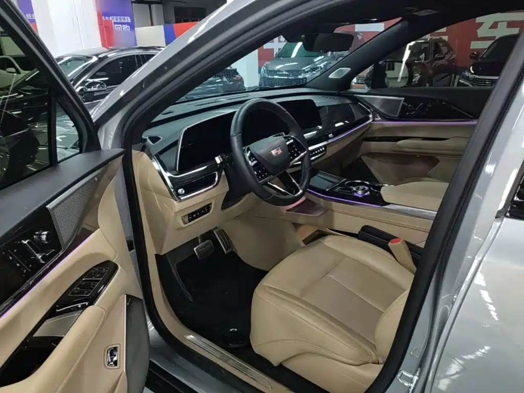 Cadillac XT5 — миниатюра 16