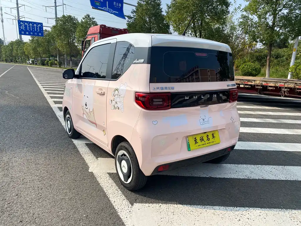 Wuling MINIEV — миниатюра 4
