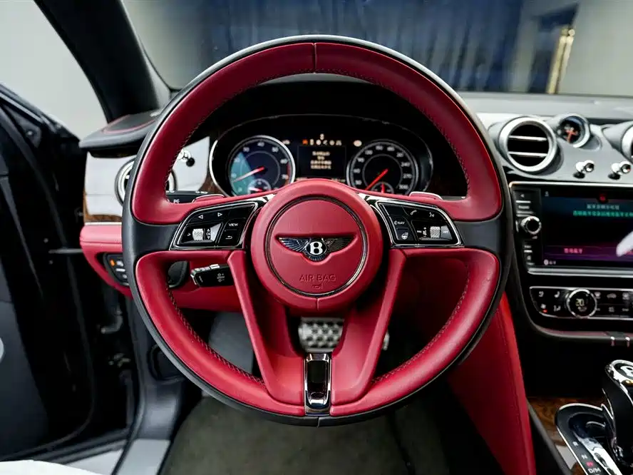 Bentley Bentayga 2016 6.0T First Edition