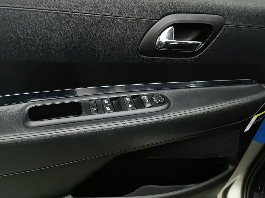 Peugeot 3008 — миниатюра 9