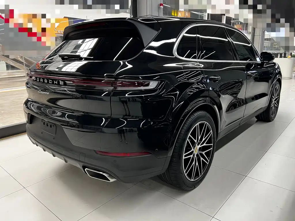 Porsche Cayenne — миниатюра 24