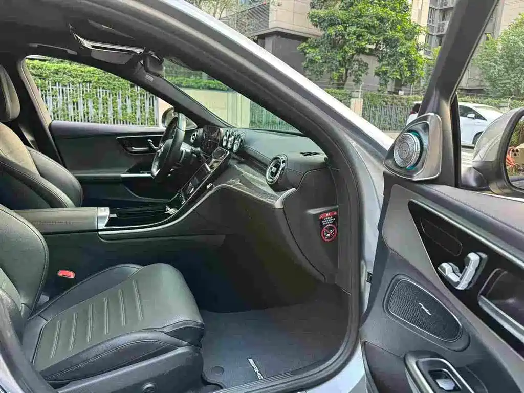 Mercedes-Benz C-Class — миниатюра 8