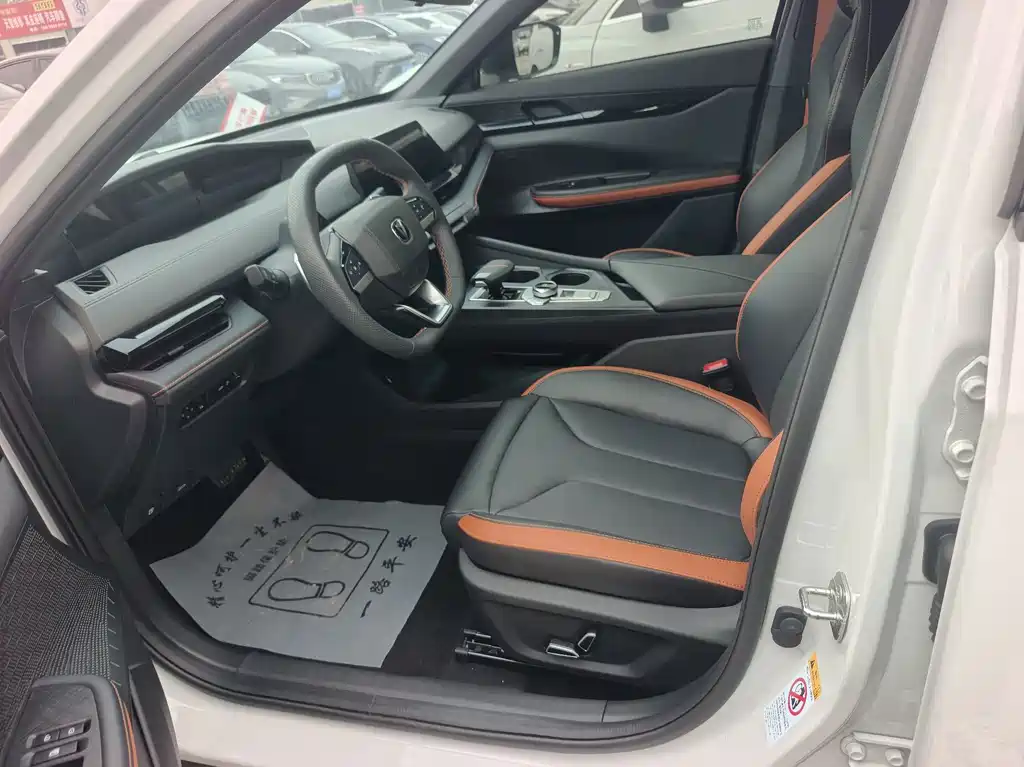 Changan UNI-V — миниатюра 6