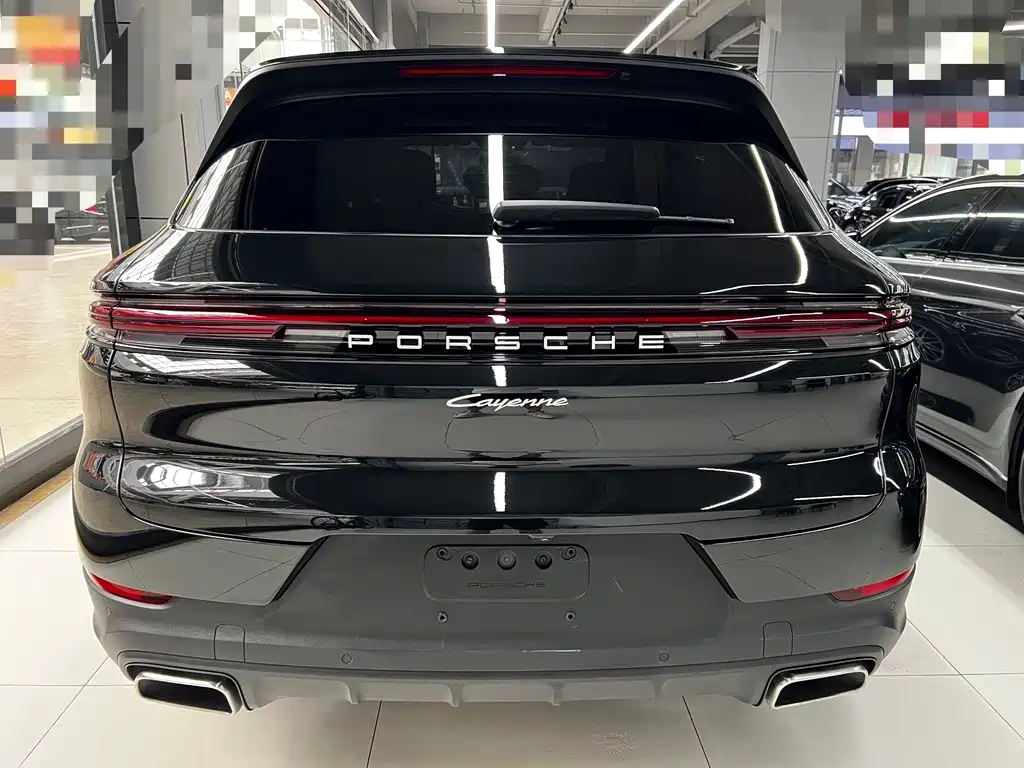 Porsche Cayenne — миниатюра 23