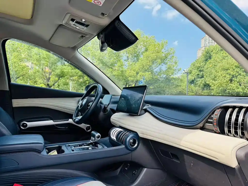 BYD Yuan Plus — миниатюра 11