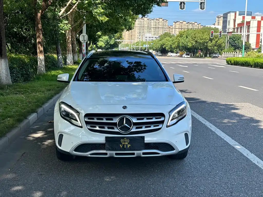 Mercedes-Benz GLA — миниатюра 2