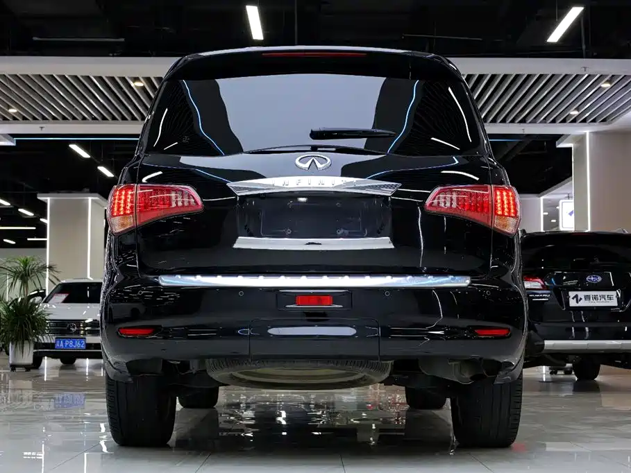 Infiniti QX80 2016 5.6L 4WD