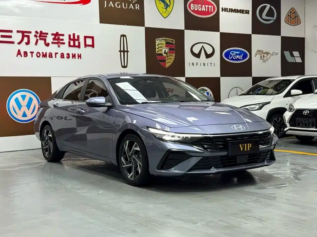Hyundai Elantra — миниатюра 3