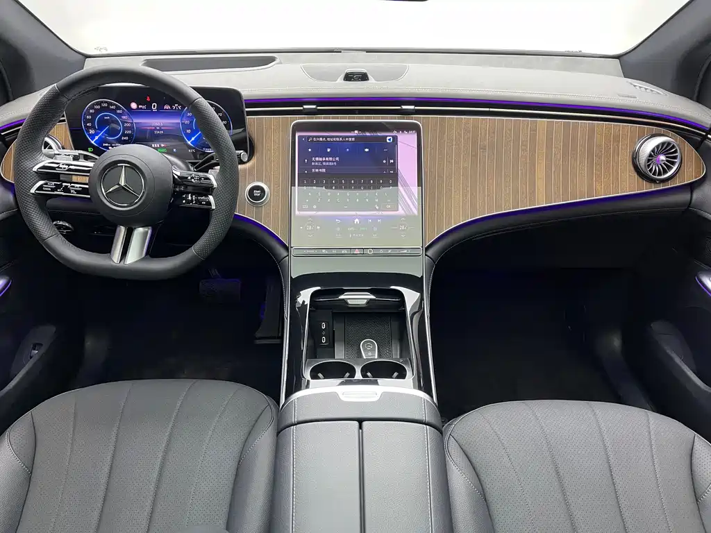 MERCEDES-BENZ EQE SUV