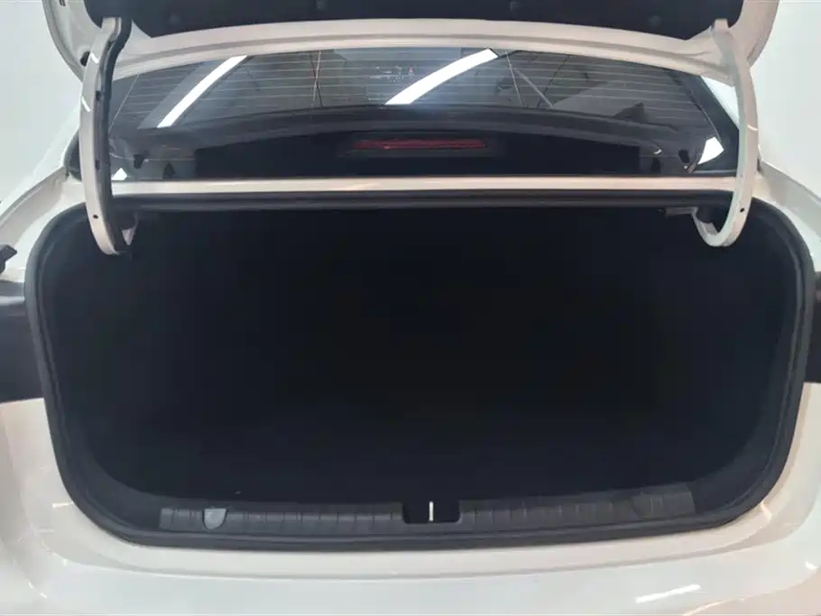 GEELY AUTOMOBILE EMGRAND