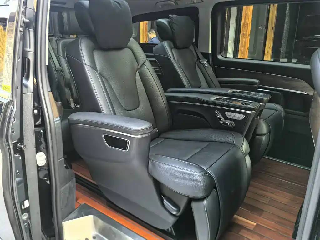 MERCEDES-BENZ V CLASS