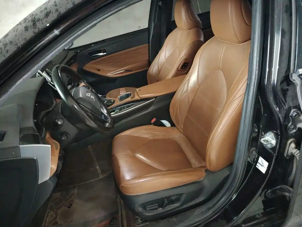 Toyota Avalon — миниатюра 16