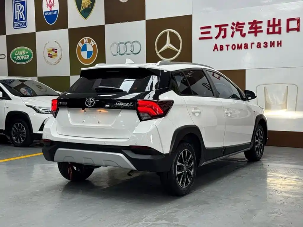Toyota Yaris L — миниатюра 6
