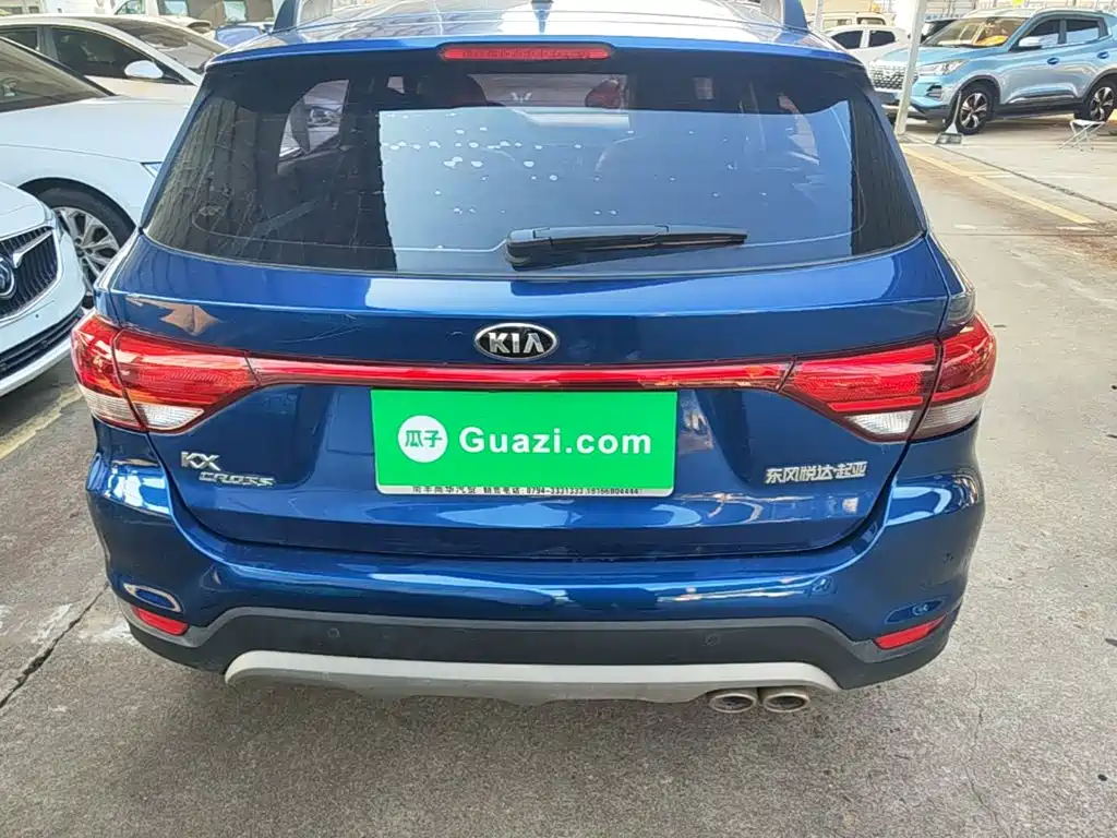 Kia KX Cross — миниатюра 6