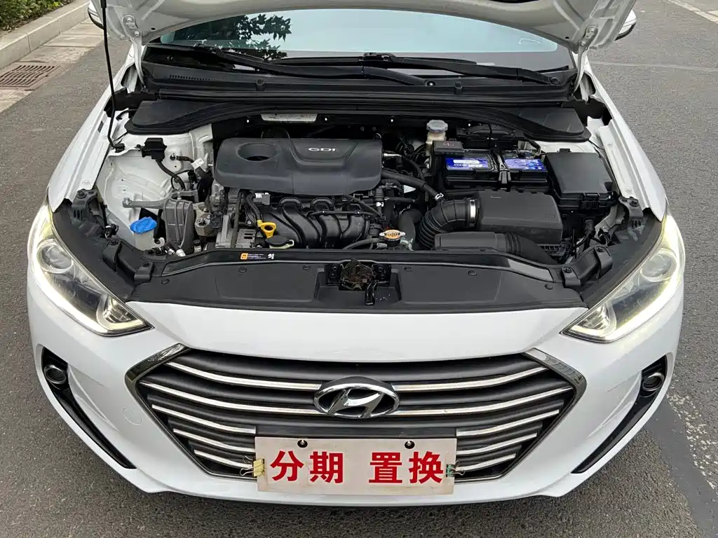 Hyundai Elantra — миниатюра 20