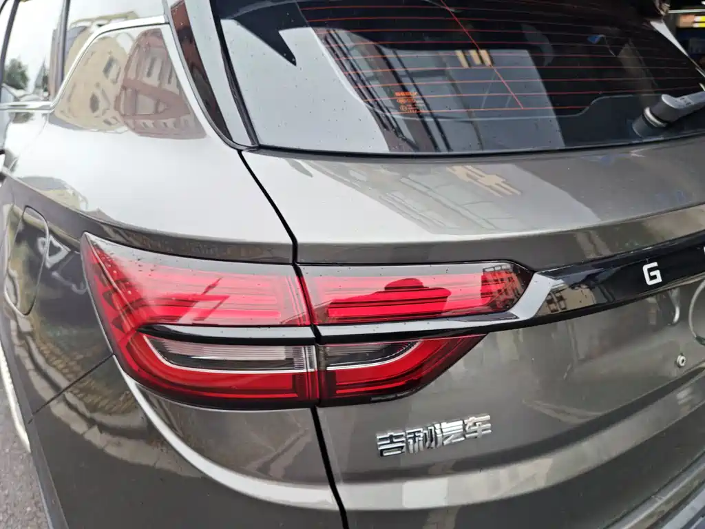 Geely Binyue — миниатюра 9