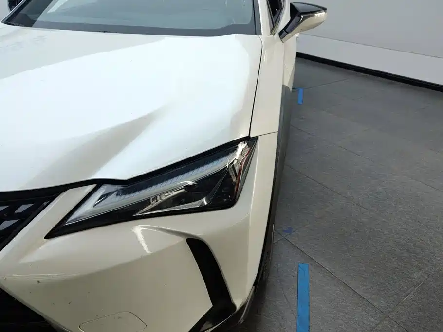 Lexus UX — миниатюра 5
