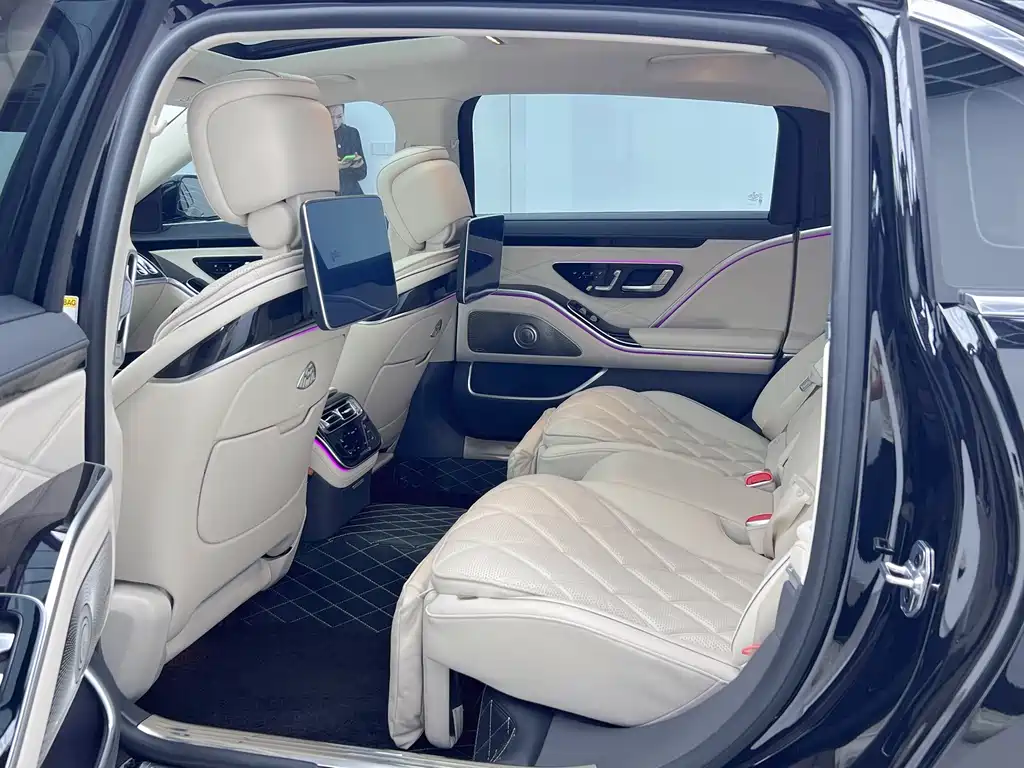 Mercedes-Benz S-Class — миниатюра 10