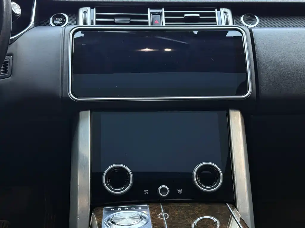 Land Rover Range Rover — миниатюра 8
